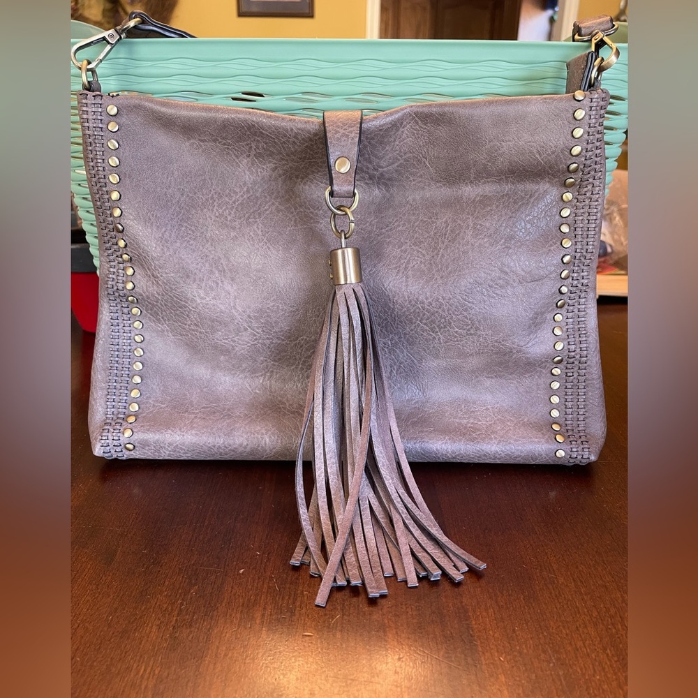 JEN & CO Marie Vegan Crossbody - Picture 3 of 10
